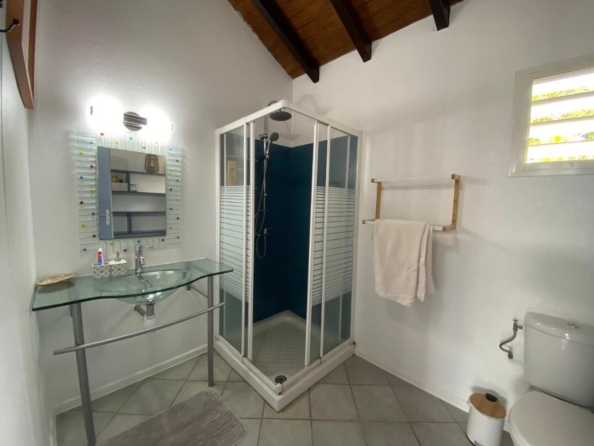 La Baie Du Bonheur Bed & Breakfast Deshaies Bagian luar foto