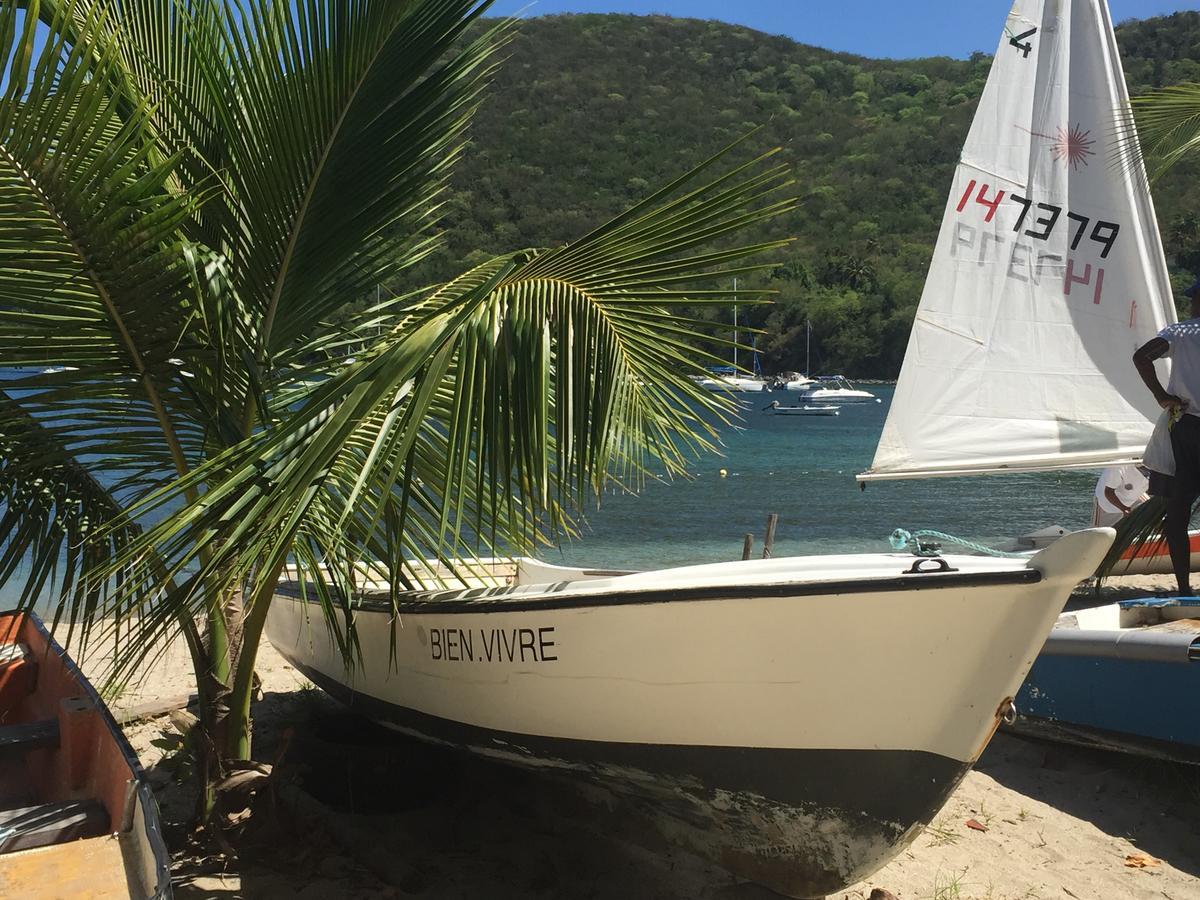 La Baie Du Bonheur Bed & Breakfast Deshaies Bagian luar foto